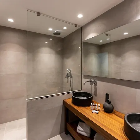 Thira Gold Fira (Santorini)