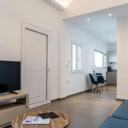 Apartment Thira Gold *