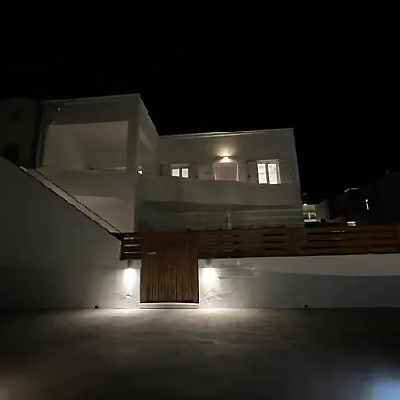 Thira Gold Apartmán *