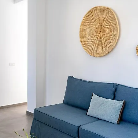 Thira Gold Apartment
