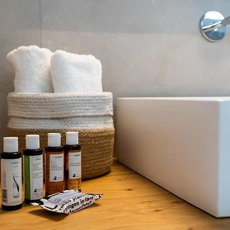 Apartamento Thira Gold *