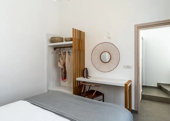 Thira Gold Apartament *