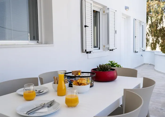 Thira Gold Apartament *