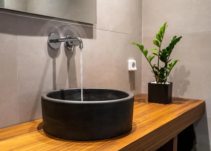 Apartament Thira Gold *